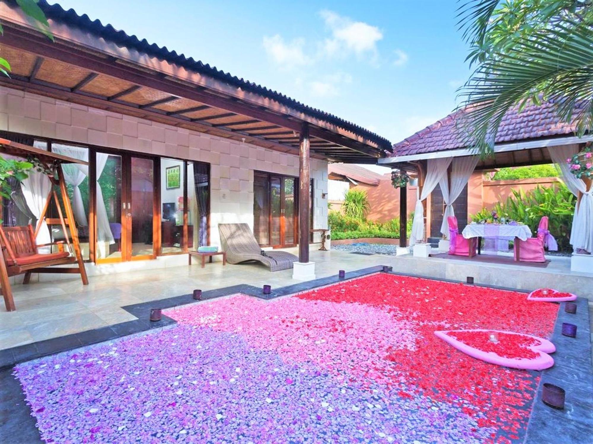 One Bedroom Private Villa Kuta スミニャック エクステリア 写真