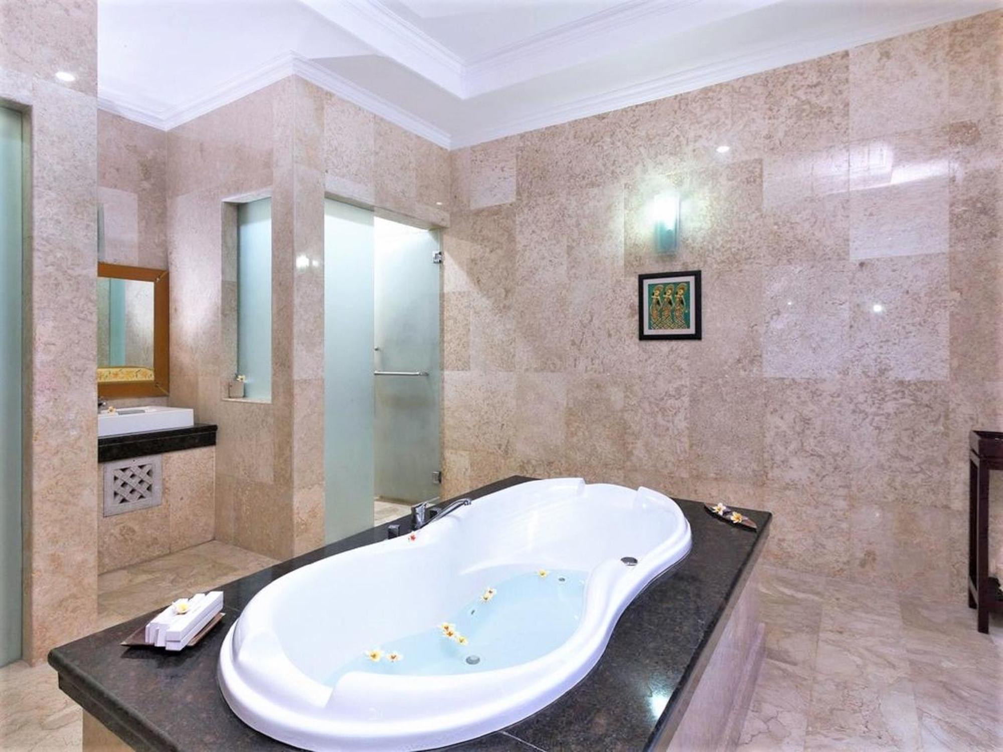 One Bedroom Private Villa Kuta スミニャック エクステリア 写真